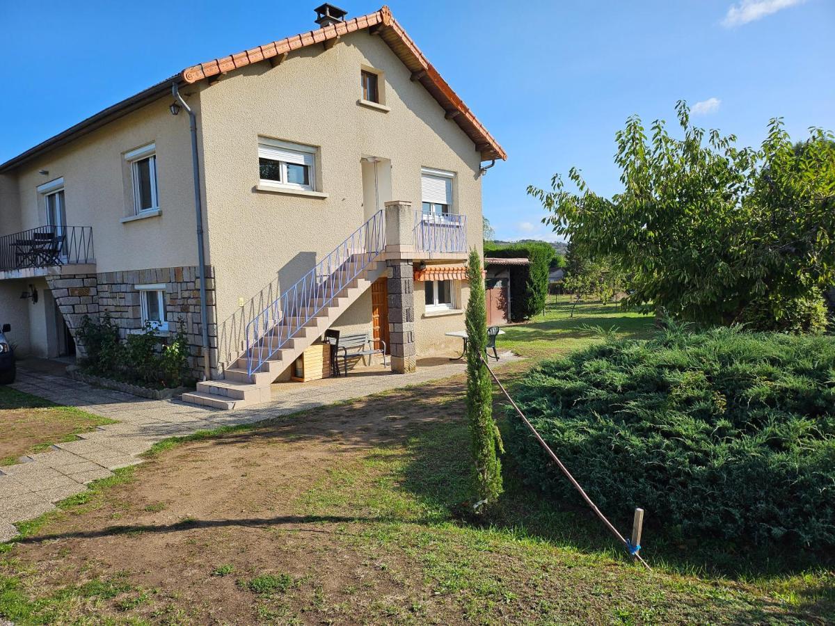 La Bourzede F3 Apartment Langeac Exterior photo